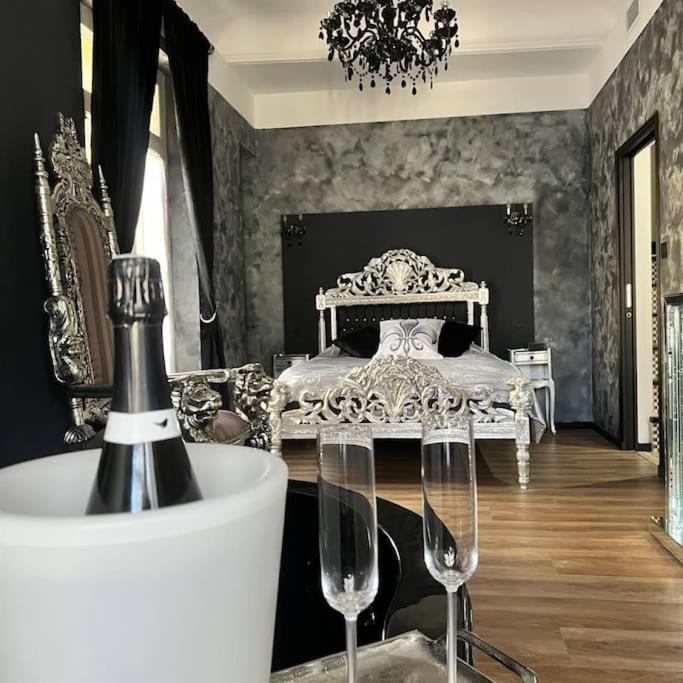 Nuit Romantique - Jacuzzi - Beziers - Romance Royale Exterior foto