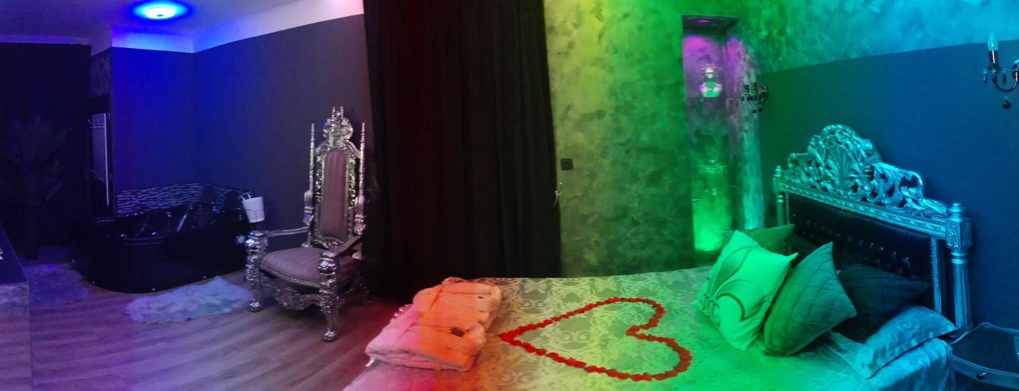 Nuit Romantique - Jacuzzi - Beziers - Romance Royale Exterior foto